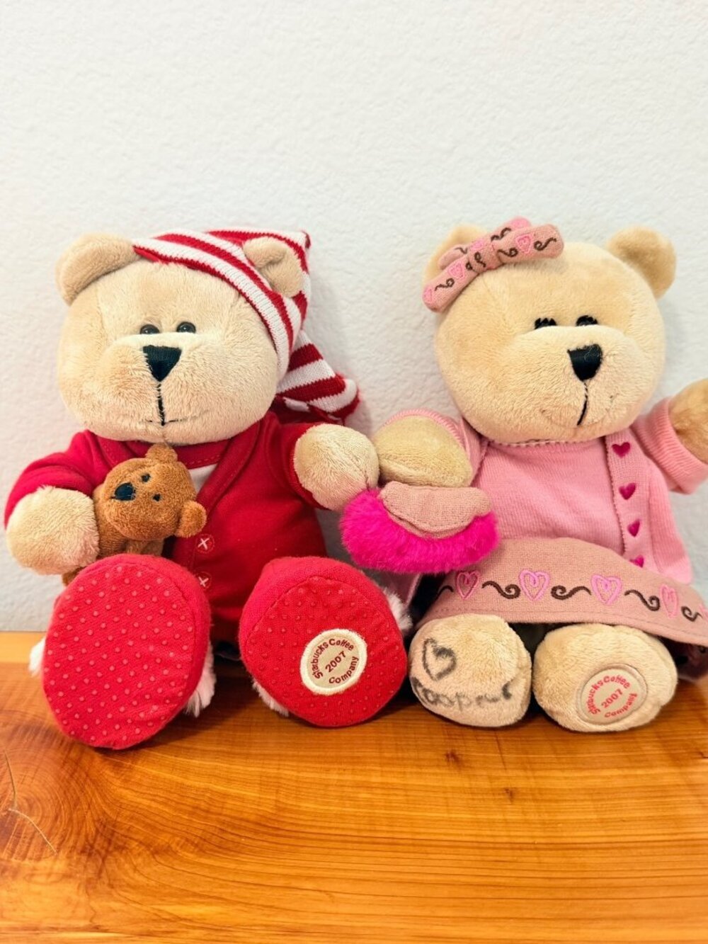 Starbucks 2007 Lot of 2 (Valentines, Bearista) Bear Plush Toy.